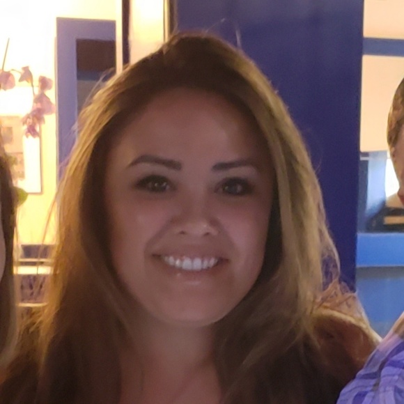 Meet your Posher, Gisselle - Picture 1 of 1